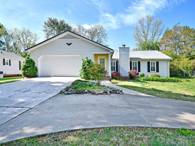 Photo of 513 Hedgewood Terrace