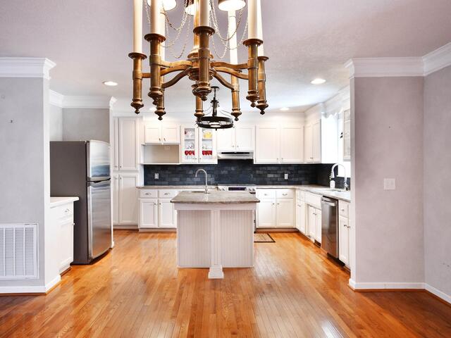 Photo of 513 Hedgewood Terrace