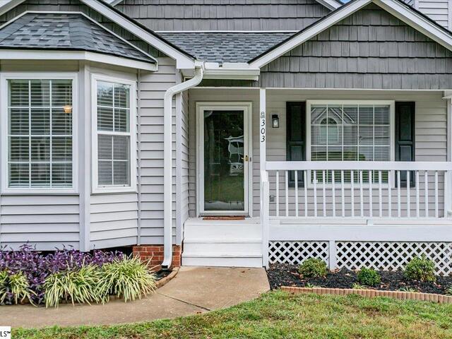 Photo of 303 Dunwoody Drive