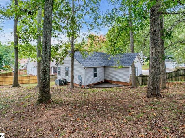 Photo of 303 Dunwoody Drive