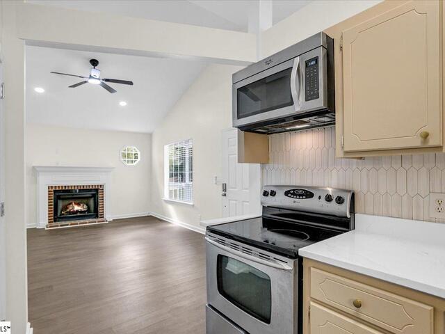 Photo of 303 Dunwoody Drive