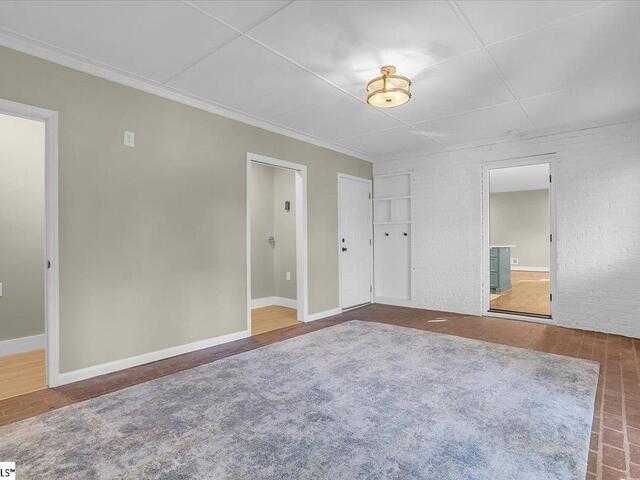 Photo of 110 Oakview Drive