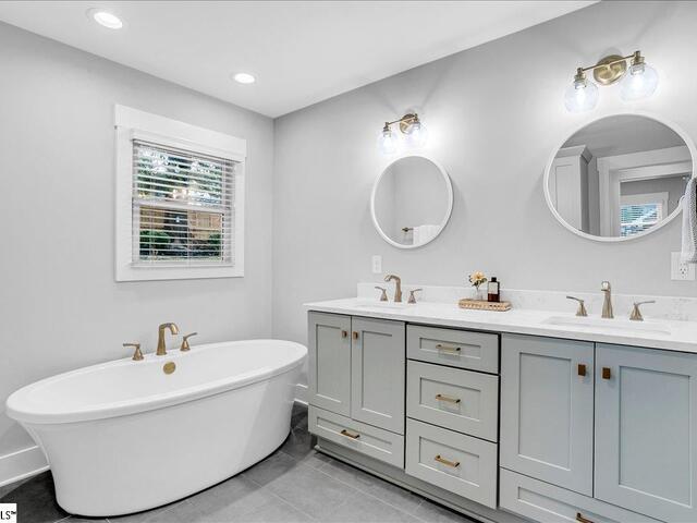 Photo of 110 Oakview Drive