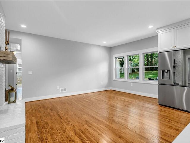 Photo of 110 Oakview Drive