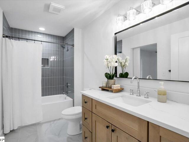 Photo of 2 Dahlglen Avenue