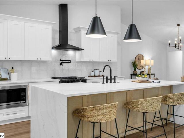 Photo of 2 Dahlglen Avenue