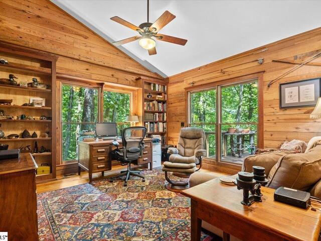 Photo of 160 Duffs Mountain Road