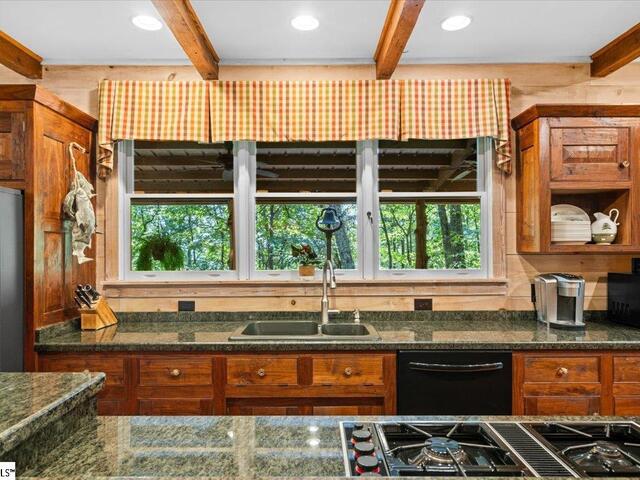 Photo of 160 Duffs Mountain Road