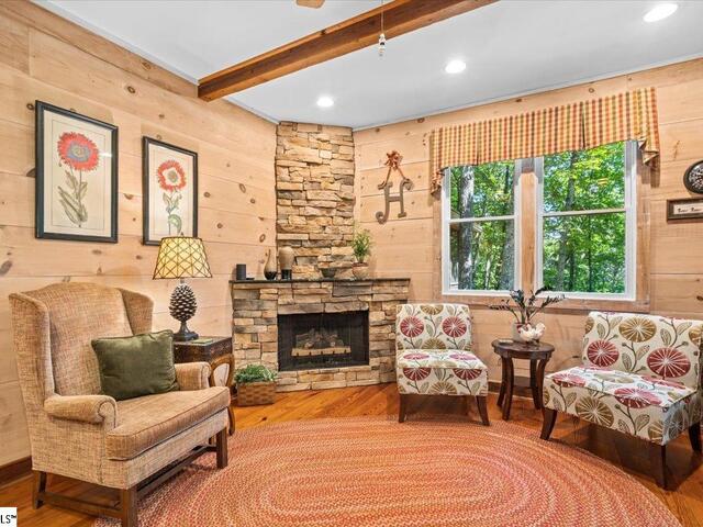 Photo of 160 Duffs Mountain Road