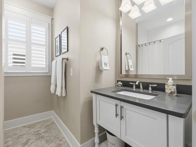 Photo of 15 Thistle Brook Court