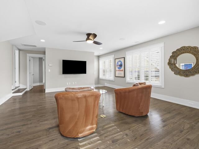 Photo of 15 Thistle Brook Court