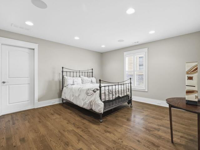 Photo of 15 Thistle Brook Court