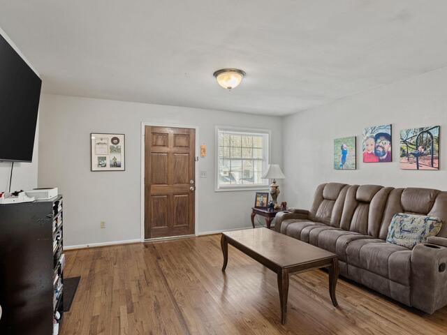 Photo of 40 Westview Avenue