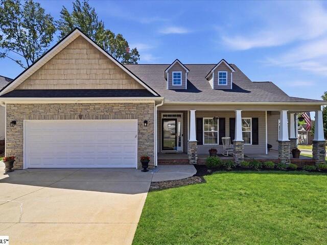 Photo of 102 Teakwood Court