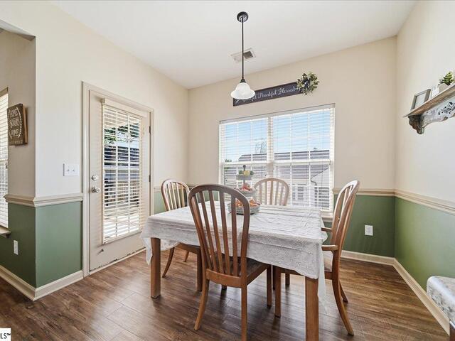 Photo of 102 Teakwood Court