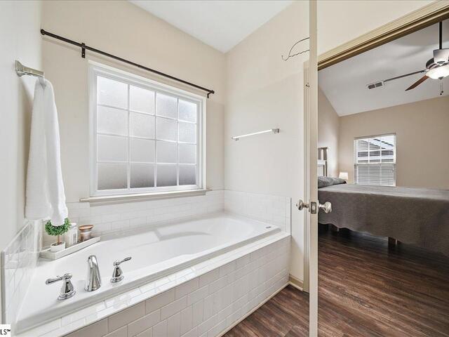 Photo of 102 Teakwood Court