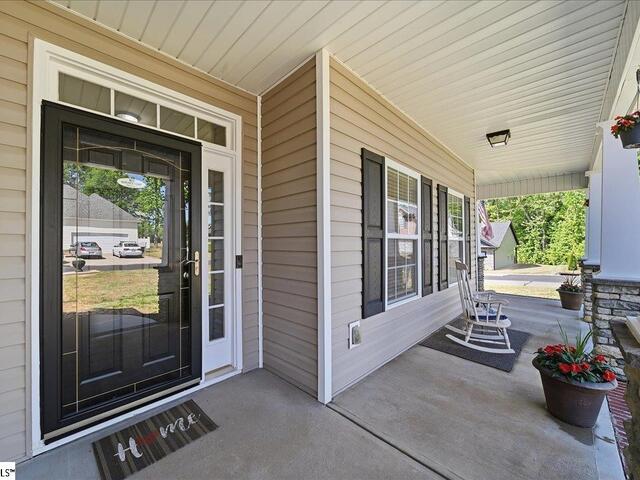 Photo of 102 Teakwood Court