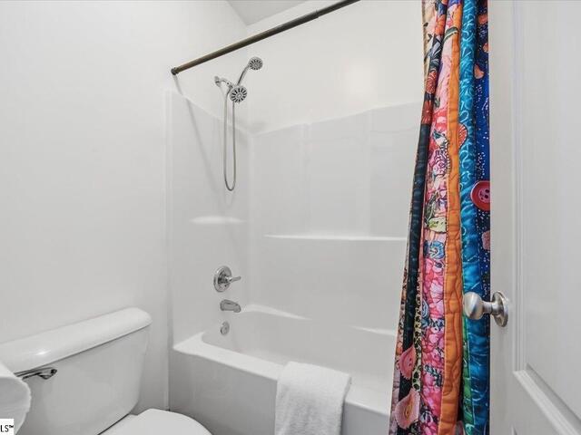 Photo of 102 Teakwood Court