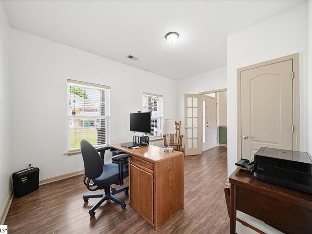 Photo of 102 Teakwood Court