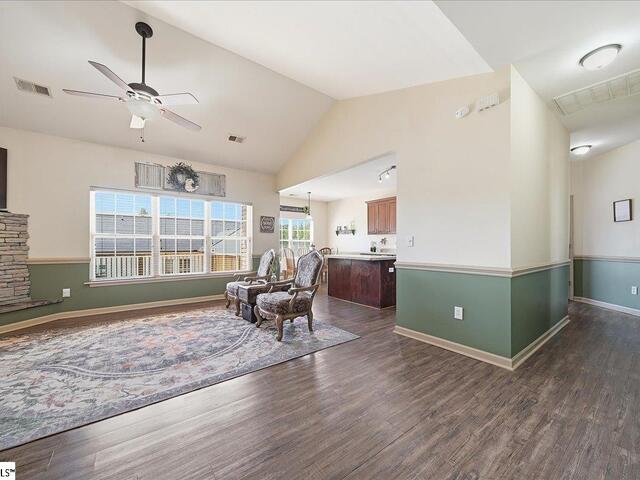 Photo of 102 Teakwood Court