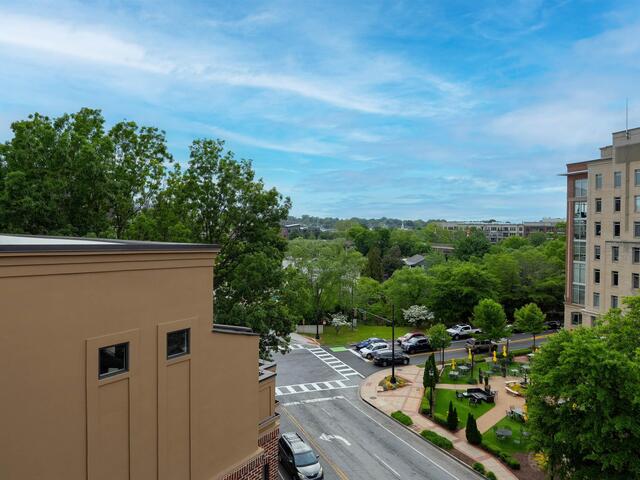 Photo of 101 W Court Street