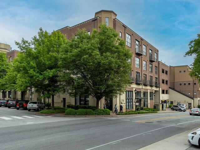 Photo of 101 W Court Street