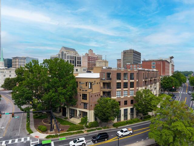 Photo of 101 W Court Street