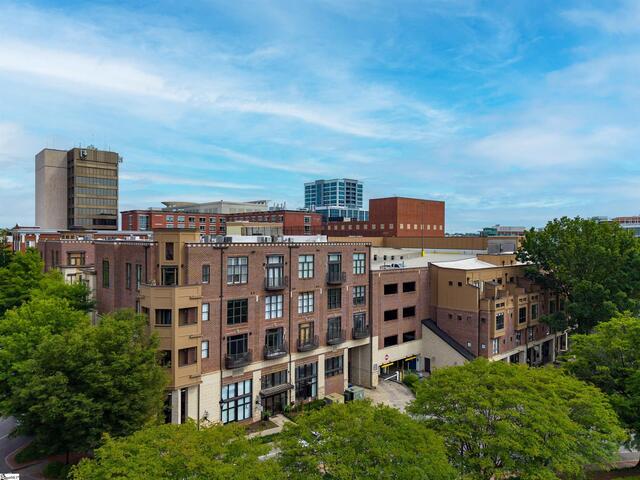 Photo of 101 W Court Street
