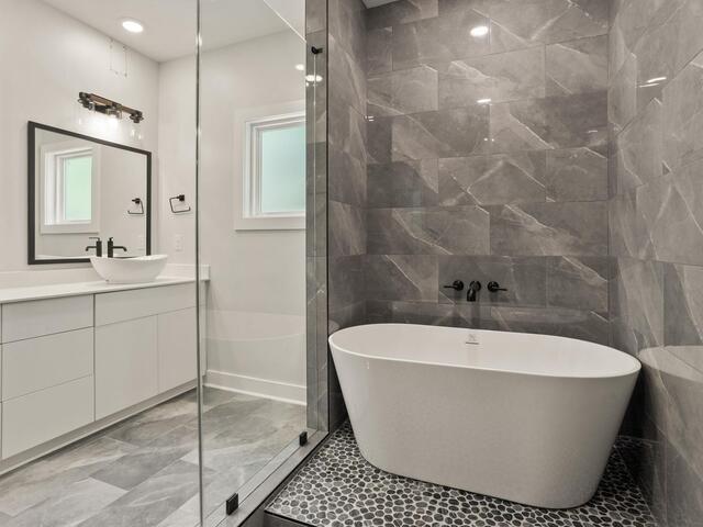 Photo of 645 Canterbury Road