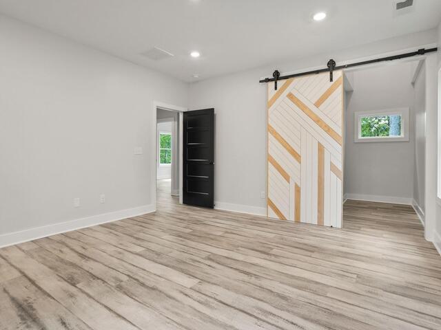 Photo of 645 Canterbury Road