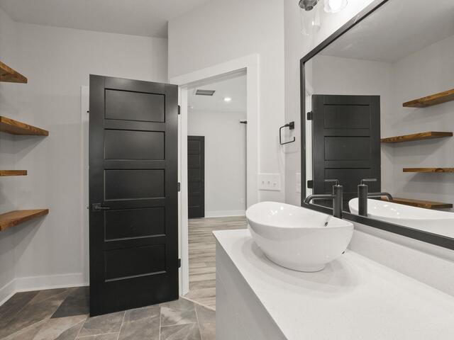 Photo of 645 Canterbury Road