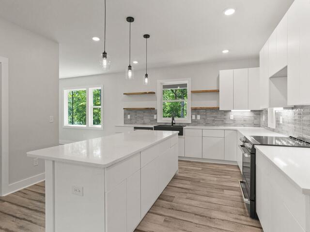 Photo of 645 Canterbury Road