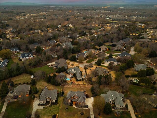 Photo of 128 Ramsford Lane