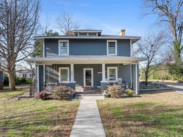 Photo of 221 N Mountain Street