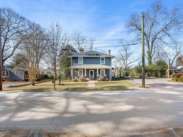 Photo of 221 N Mountain Street