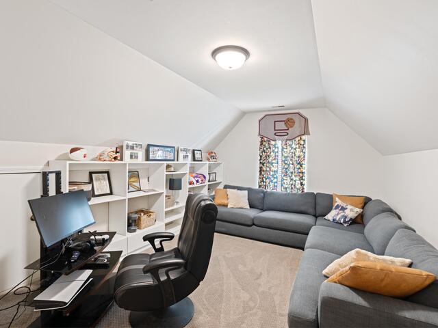 Photo of 102 Players Drive