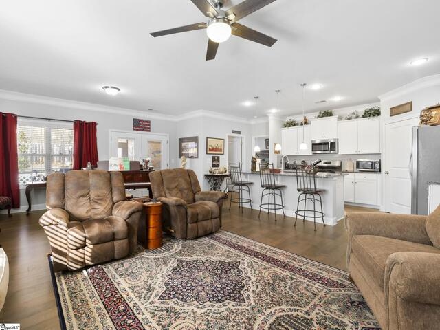 Photo of 965 Deepwood Court