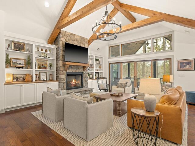 Photo of 918 Longshore Drive