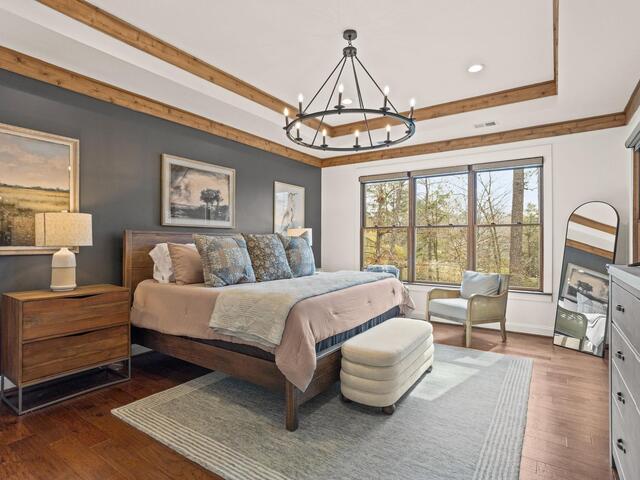 Photo of 918 Longshore Drive