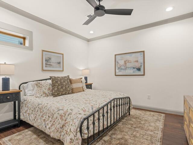 Photo of 918 Longshore Drive