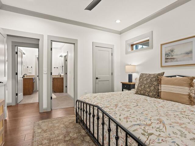 Photo of 918 Longshore Drive