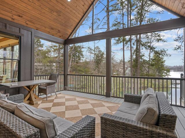 Photo of 918 Longshore Drive