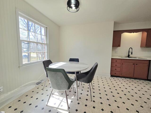 Photo of 102 Ikes Road