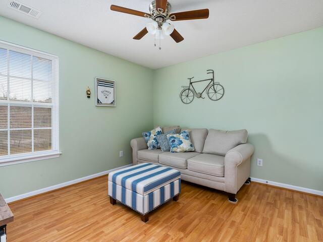 Photo of 418 Lily Pond Lane