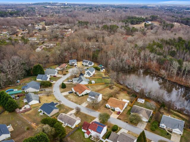 Photo of 418 Lily Pond Lane