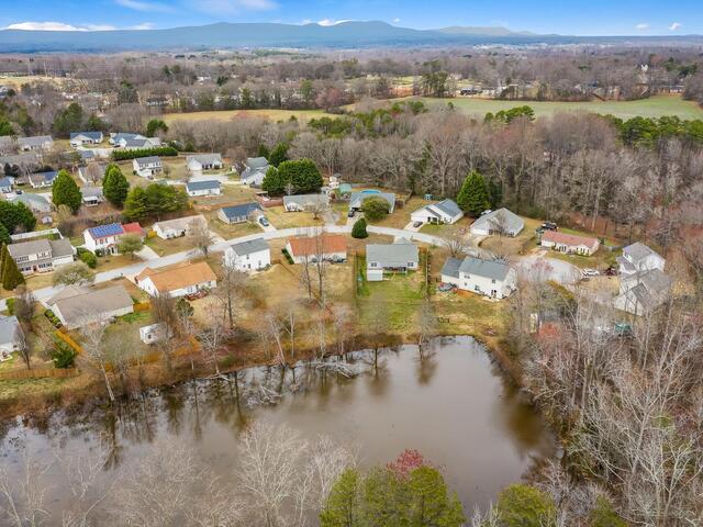 Photo of 418 Lily Pond Lane