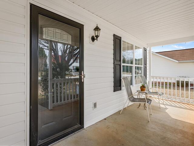 Photo of 418 Lily Pond Lane