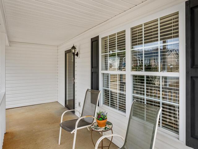 Photo of 418 Lily Pond Lane