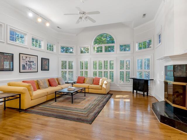 Photo of 512 Terry Creek Road