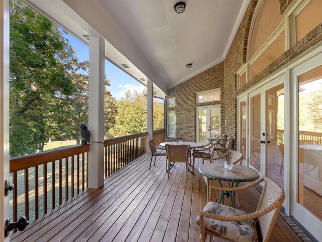 Photo of 512 Terry Creek Road